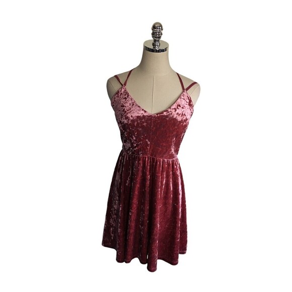 Forever 21 Mini Dress Women's Size Medium Red Velvet Sleeveless Open Back - Picture 1 of 5